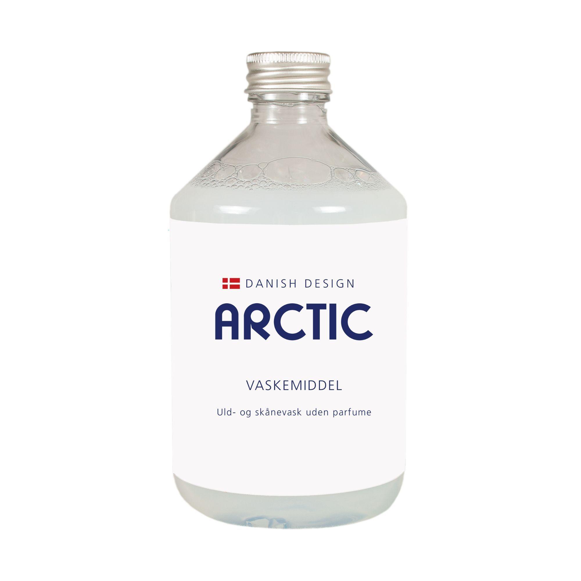 Flaske med Arctic enzymfrit vaskemiddel til dun, uld og skånevask